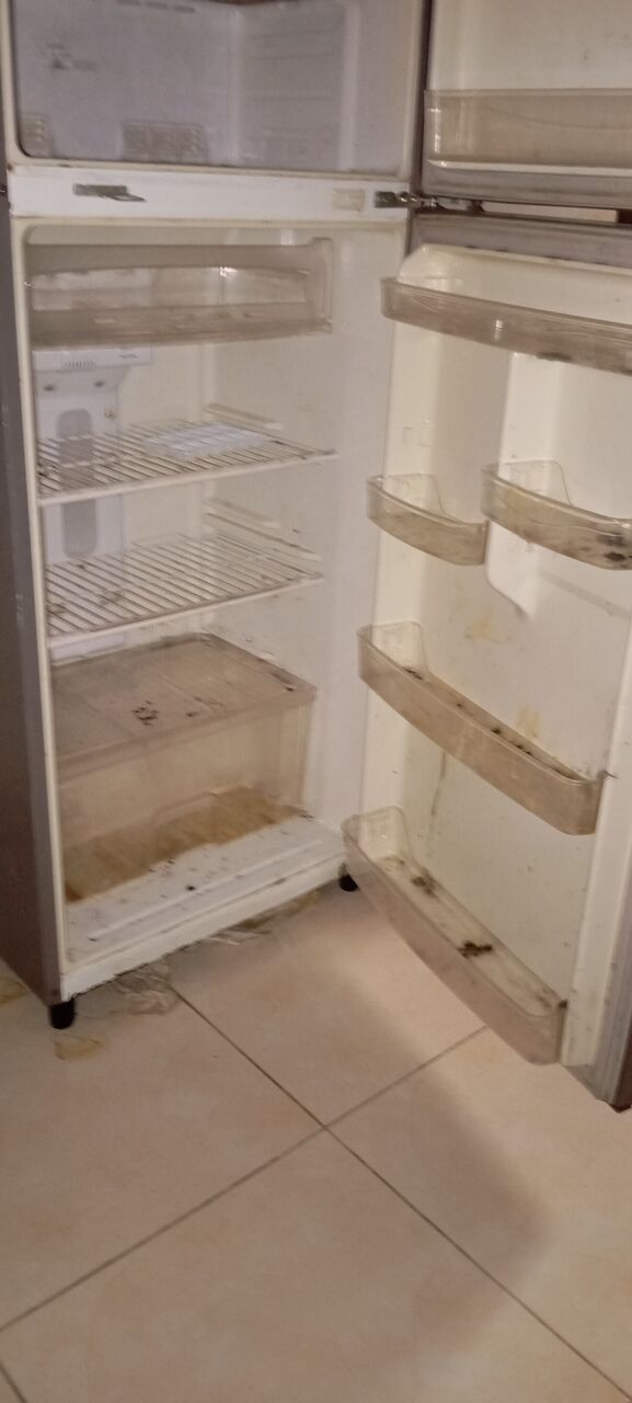 Isa Town, Household Items, BHD 55,  Supra Fridge And Nader 2 Cylinder Regulator With Stove For Sale
