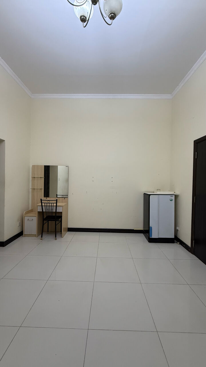 Adliya, Rooms for Rent, BHD 140/month,  Big Furnished Master Room For Rent