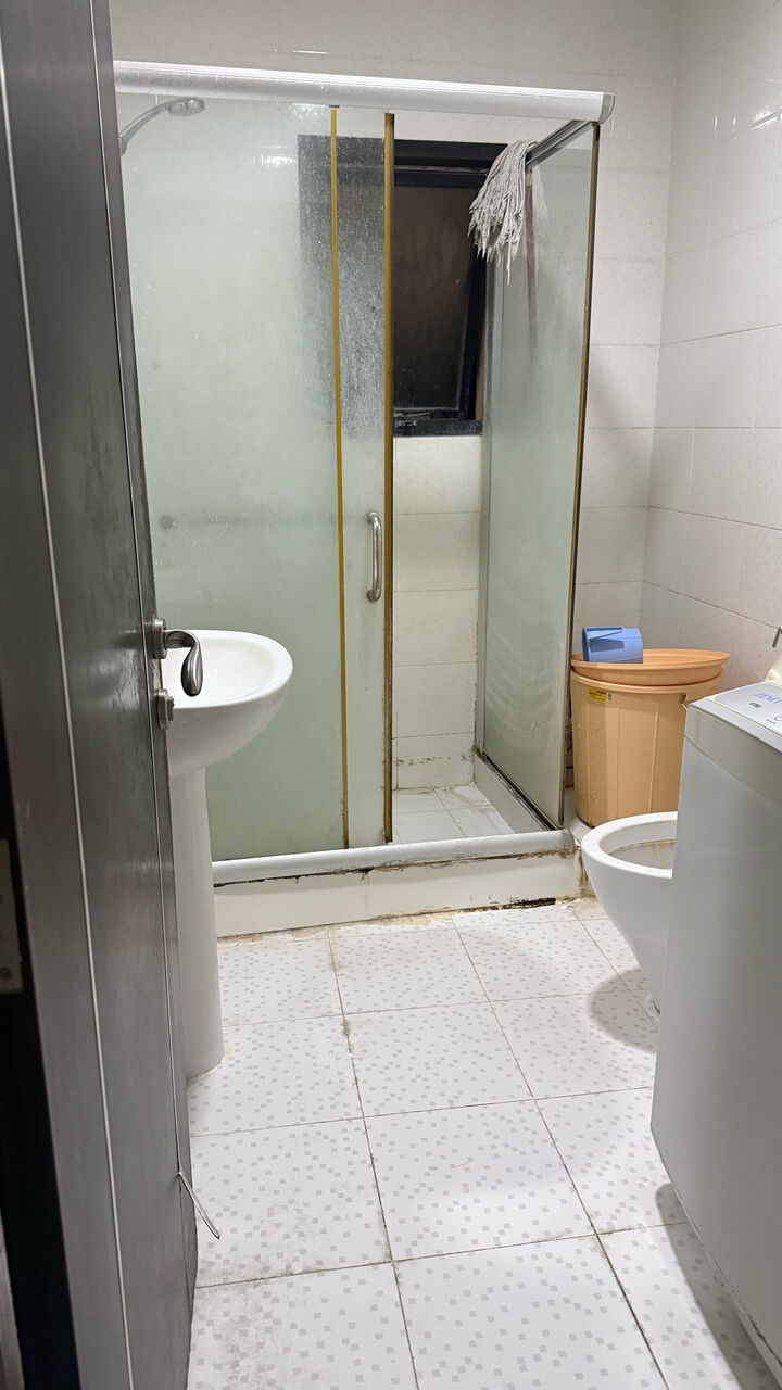 Adliya, Rooms for Rent, BHD 140/month,  Big Furnished Master Room For Rent