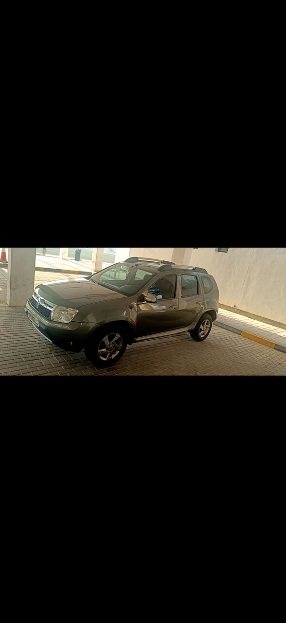 Manama, Vehicles, Cars & Trucks , BHD 900,  Renault Duster,  2014,  Automatic,  135000 KM,  Urgent Sale