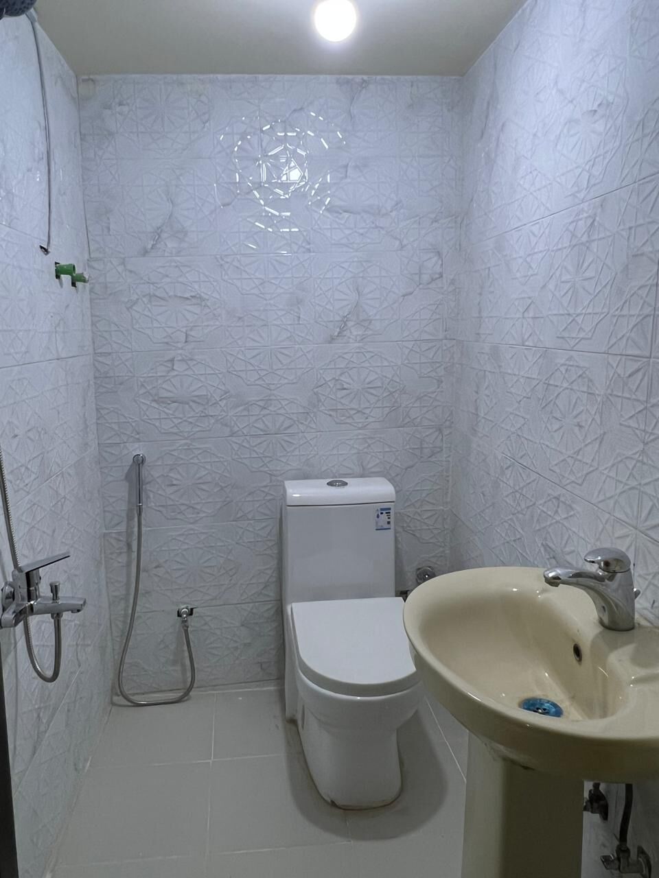 Riyadh, Apartments, Flats, Houses & Villas, SAR 25000/month,  2 BHK Family Flat Available In A Descent Villa. Malaz.