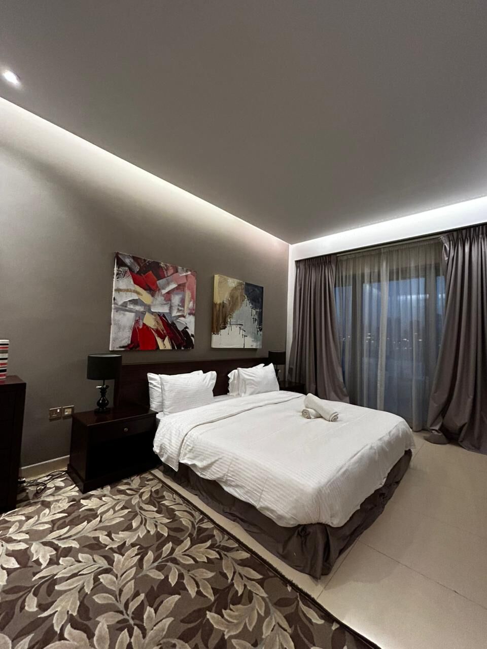 Manama, Apartments, Flats, Houses & Villas, BHD 1250/month,  Furnished,  3 BR,  Apartment For Rent Or RENT  In Reef Island | Full Sea View | Luxury Living