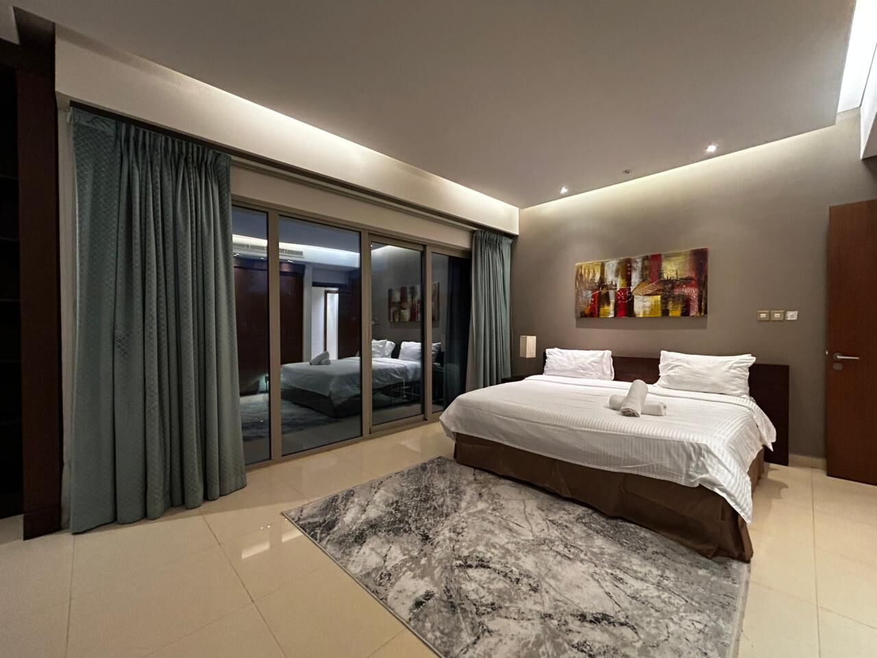 Manama, Apartments, Flats, Houses & Villas, BHD 200000/month,  Furnished,  3 BR,  Apartment For Rent Or Sale In Reef Island