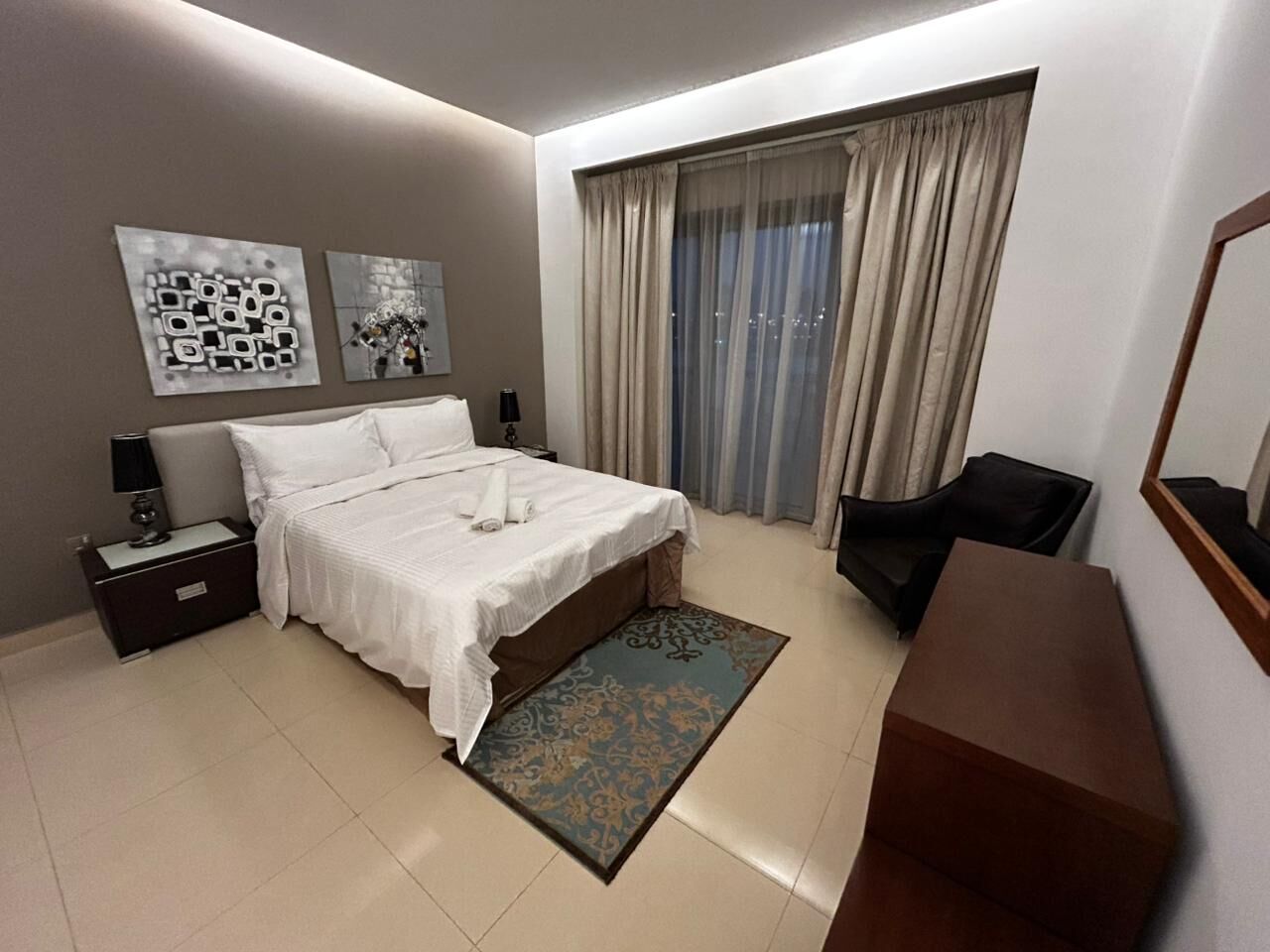 Manama, Apartments, Flats, Houses & Villas, BHD 200000/month,  Furnished,  3 BR,  Apartment For Rent Or Sale In Reef Island