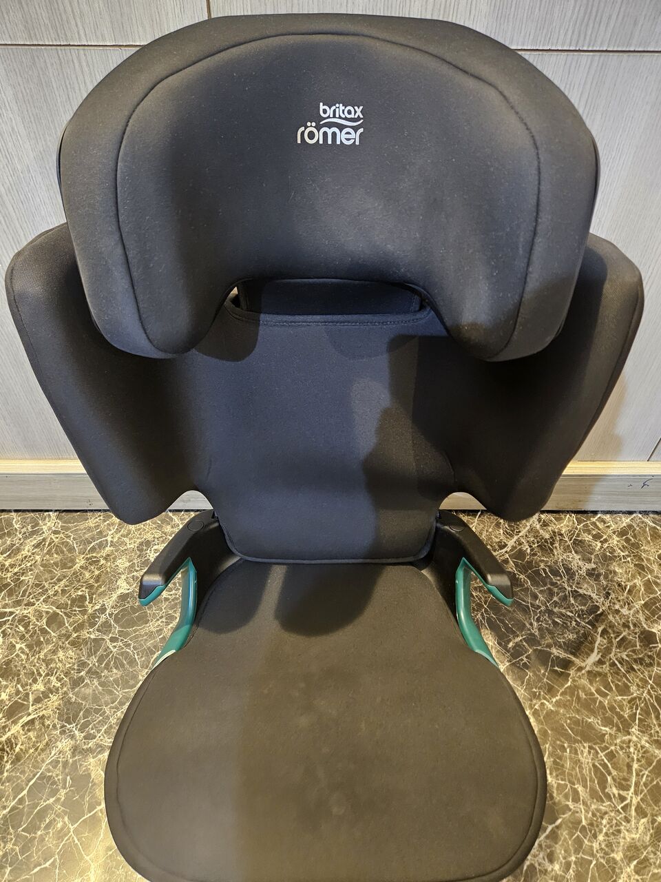 Riyadh, Baby & Kid Stuff, SAR 200,  Britax Adventure Plus 2 High-Back Booster Seat &ndash; Midnight Grey | SAR 200