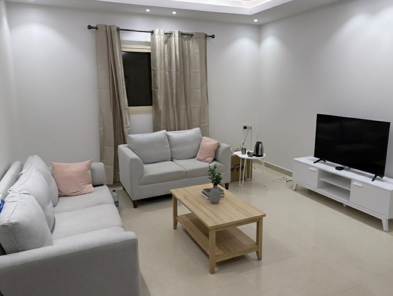 Riyadh, Furniture, SAR 800,  Home Box Light Gray Sofa Set