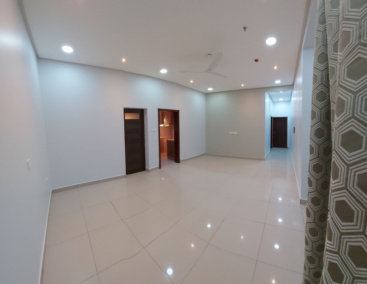 Manama, Apartments, Flats, Houses & Villas, BHD 165/month,  2 BR,  100 Sq. Meter,  New 2 Bedroom Flat For Rent