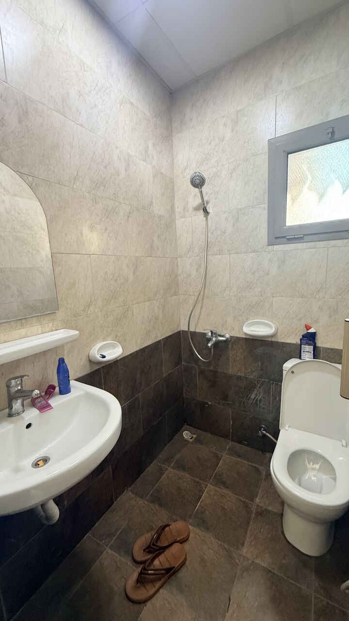 Hoora, Rooms for Rent, BHD 130/month,  Furnished,  10000 Sq. Meter,  Fully Furnished Room With An Attached Bathroom Is Available For Rent In My 2-bhk Flat