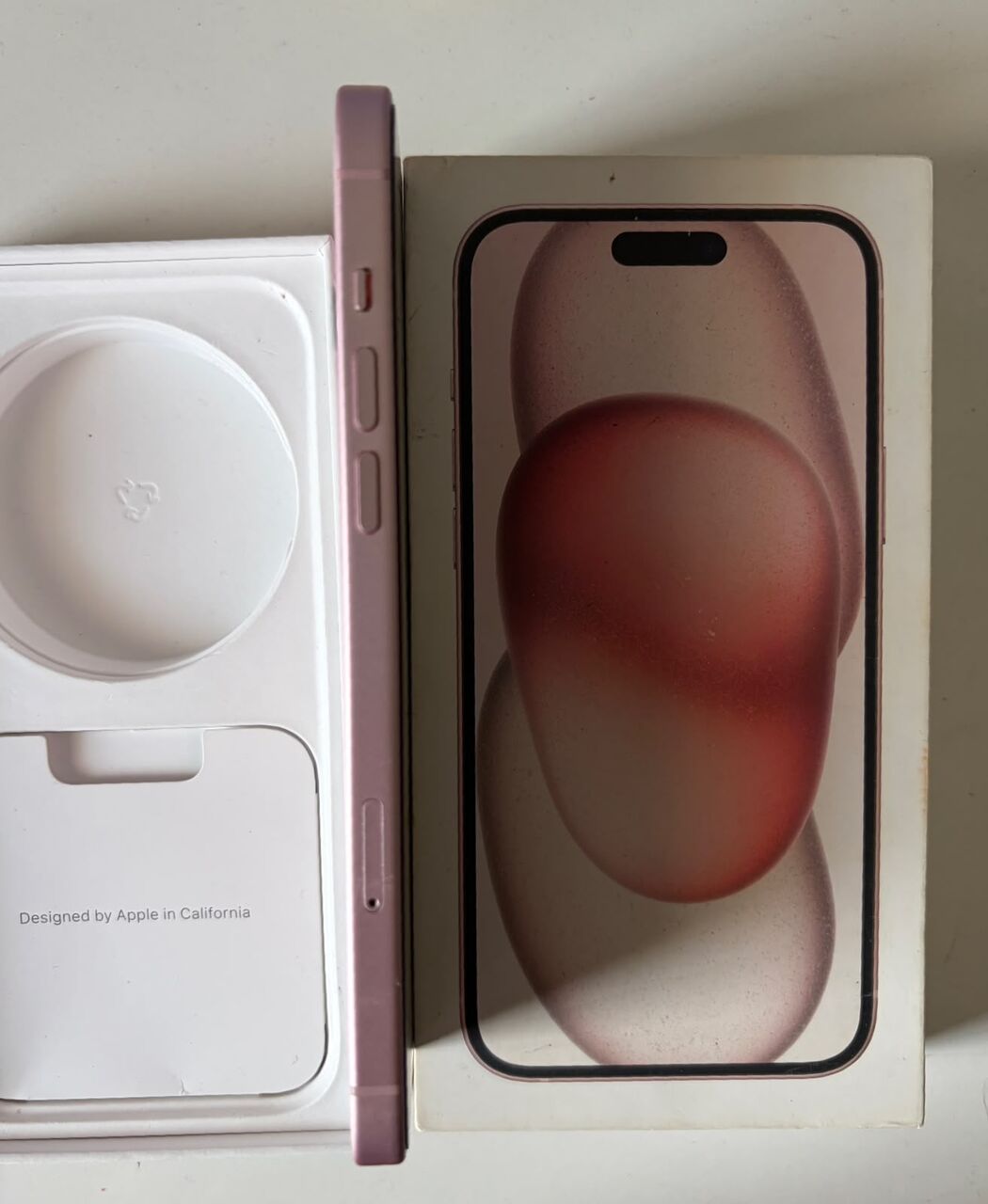 Khobar, Mobile Phones, SAR 1950,  Iphone 15 Plus 128 GB With Box. 89% Battery Health.