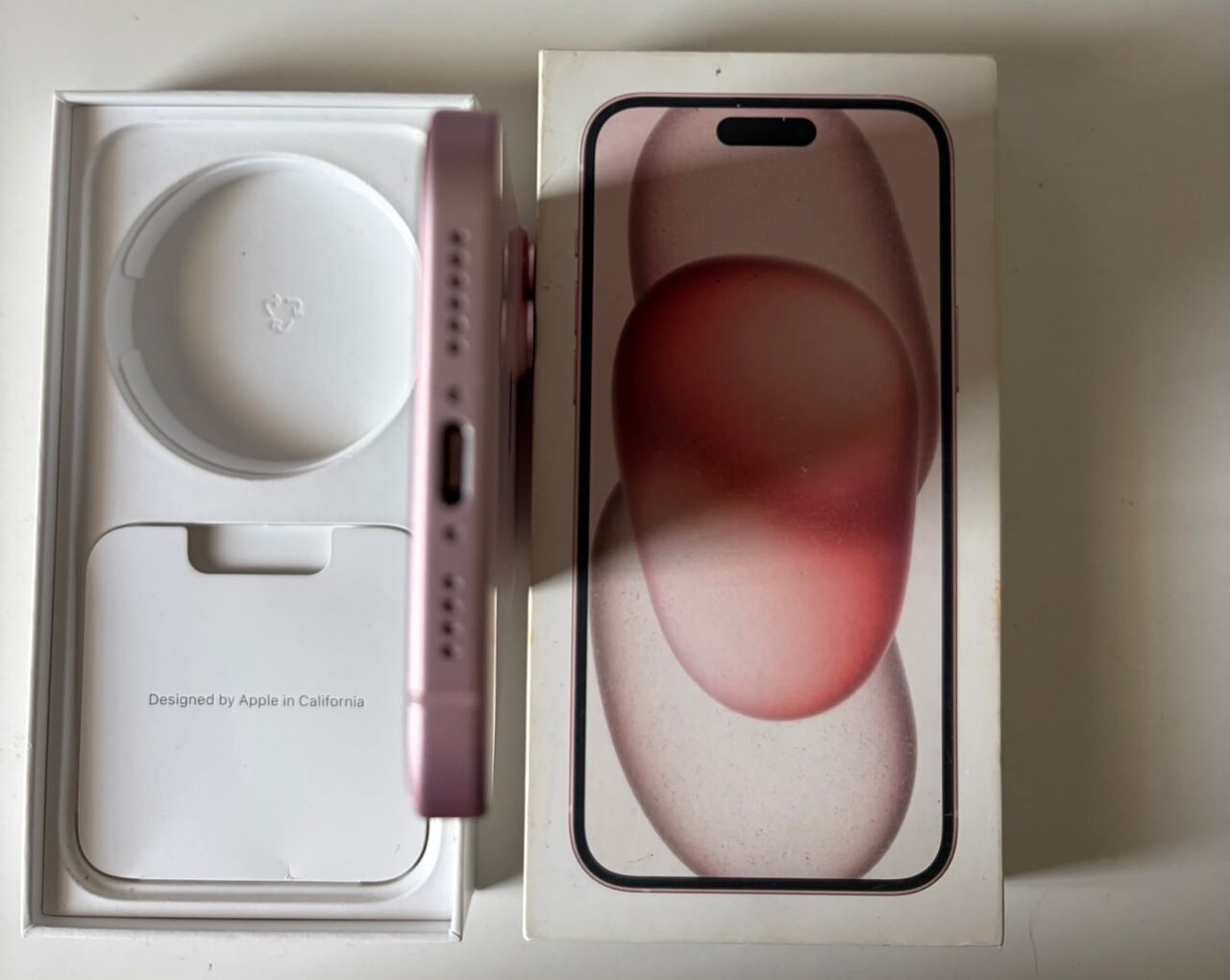 Khobar, Mobile Phones, SAR 1950,  Iphone 15 Plus 128 GB With Box. 89% Battery Health.