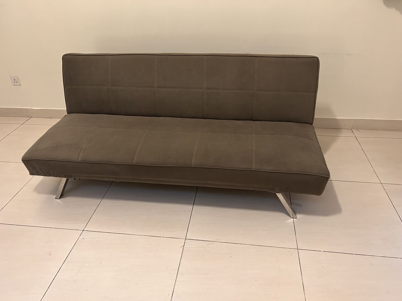 Jubail Industrial City, Furniture, SAR 350,  5 Seater L Shape Sofa, Center Glass Table And Sofa Bed