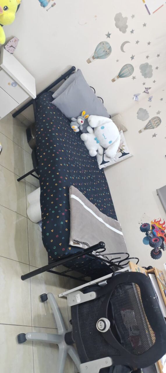 Riyadh, Furniture, SAR 200,  2 Beds For Sale- King Size Double And A Single Bed
