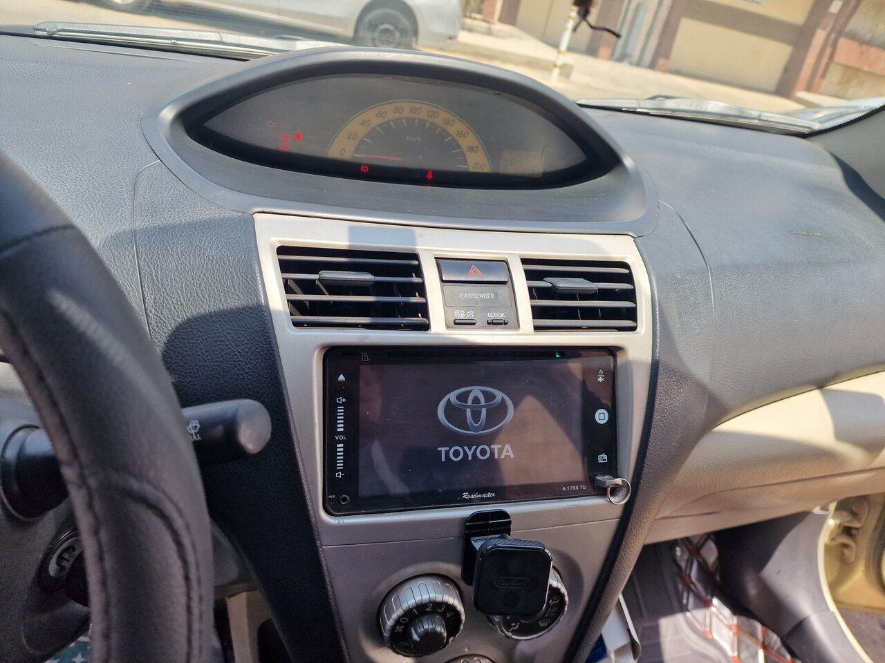 Jeddah, Vehicles, Cars & Trucks , SAR 14500,  Yaris 2008,  2008,  Manual,  300000 KM,   For Sale