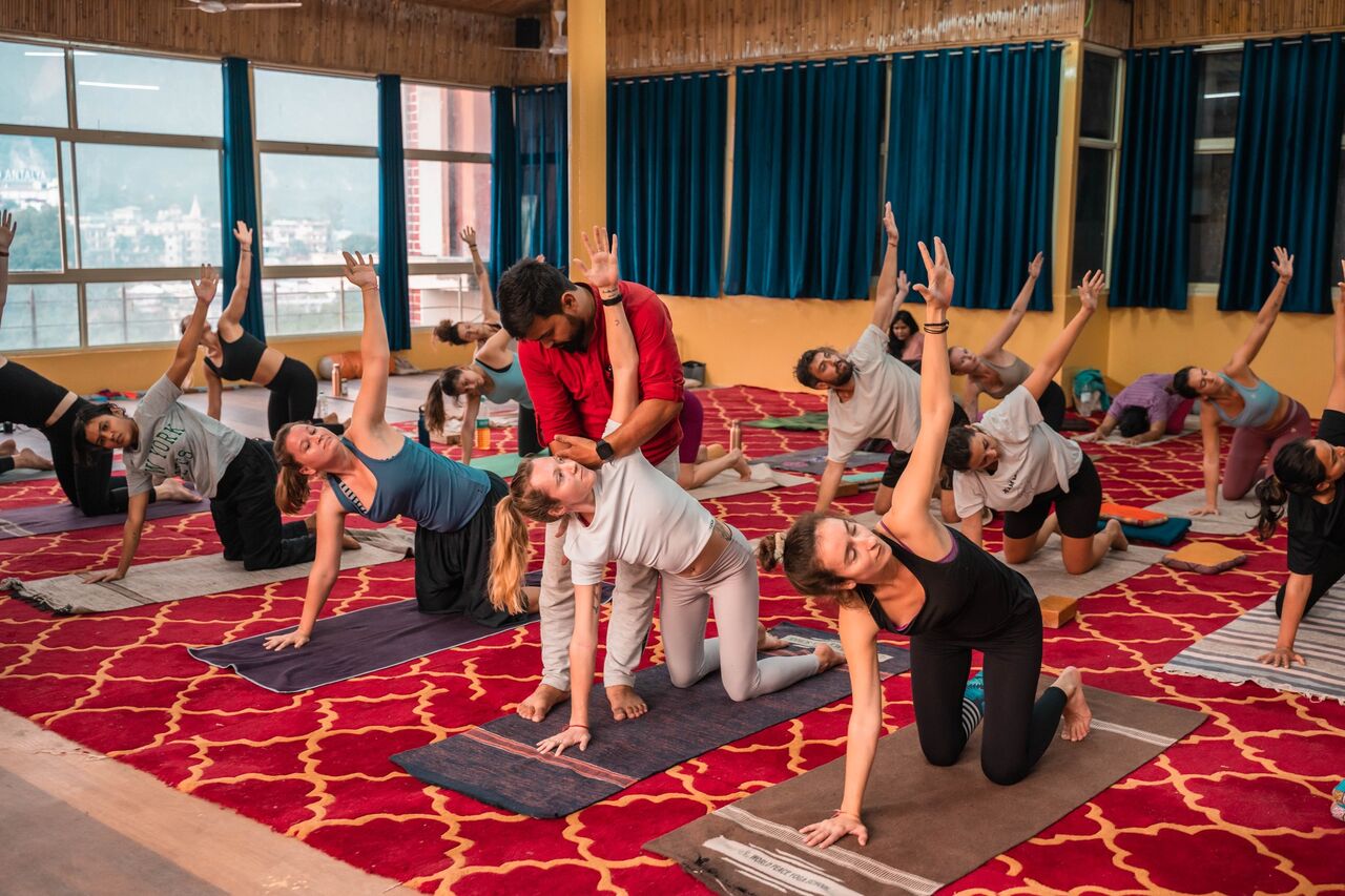 Mumbai, Education, 200 Hour Yoga Teacher Training In Rishikesh