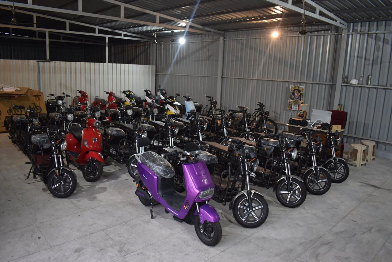 Mumbai, Business, DHRUV MOTORS (PERAMBALUR DEALER)