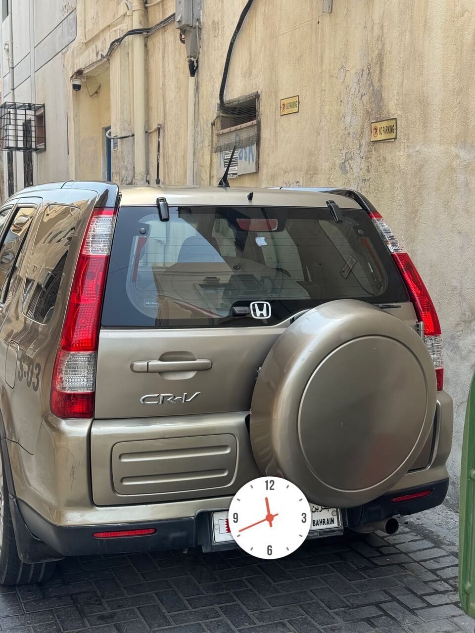 Manama, Vehicles, Cars & Trucks , BHD 1200,  Honda CR-V,  2005,  Automatic,  200000 KM,  HONDA CRV FOR SALE