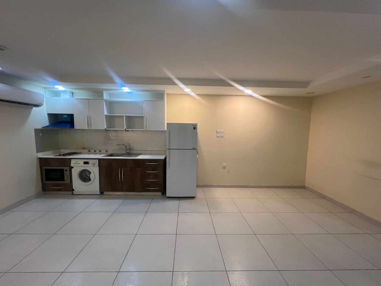 Al Seef, Apartments, Flats, Houses & Villas, BHD 245/month,  2 BR,  Budget Semi-Furnished  Apartment For Rent In Seef