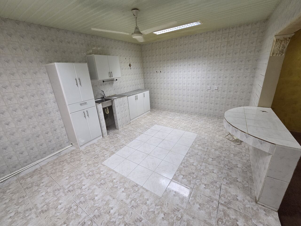 Isa Town, Apartments, Flats, Houses & Villas, BHD 120/month,  2 BR,  100 Sq. Meter,  Spacious 2BHK Apartment For Rent In Isa Town (120BD)