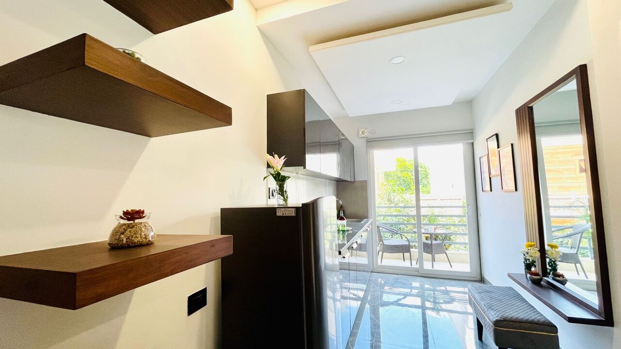 Gurgaon, Apartments, Flats, Houses & Villas, INR 4500/month,  Furnished,  Studio,  375 Sq. Feet,  Studio Apartment Dlf Cyber City