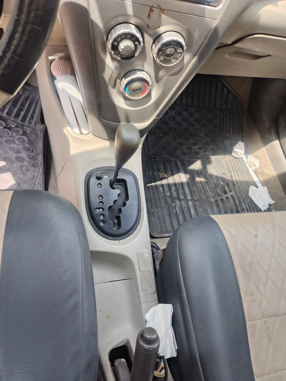 Hara, Vehicles, Cars & Trucks , SAR 15,  Toyota Yaris,  2011,  Automatic,  340 KM,  Yaris  @ 15,500 Well Maintained.