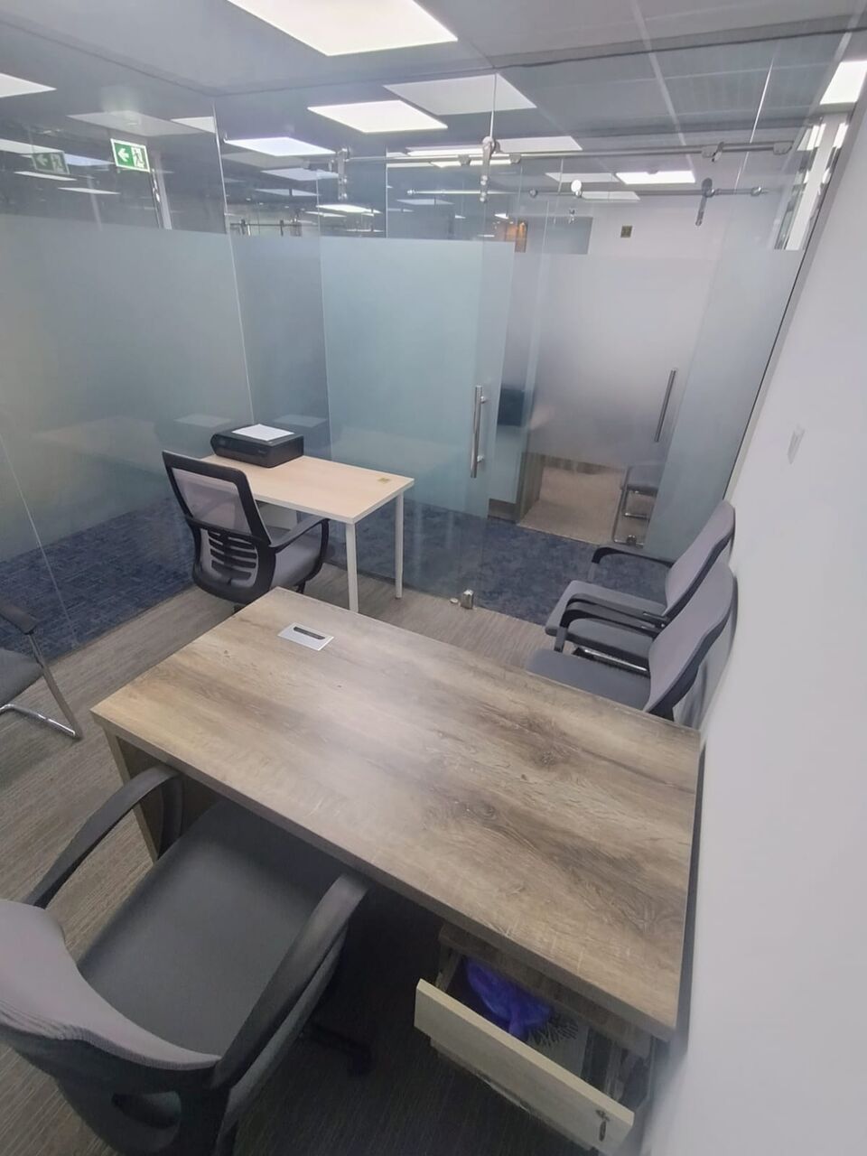 Dubai, Offices, AED 18999,  109 Sq. Feet,  Small Furnished Office Space Available For Rent In Dubai