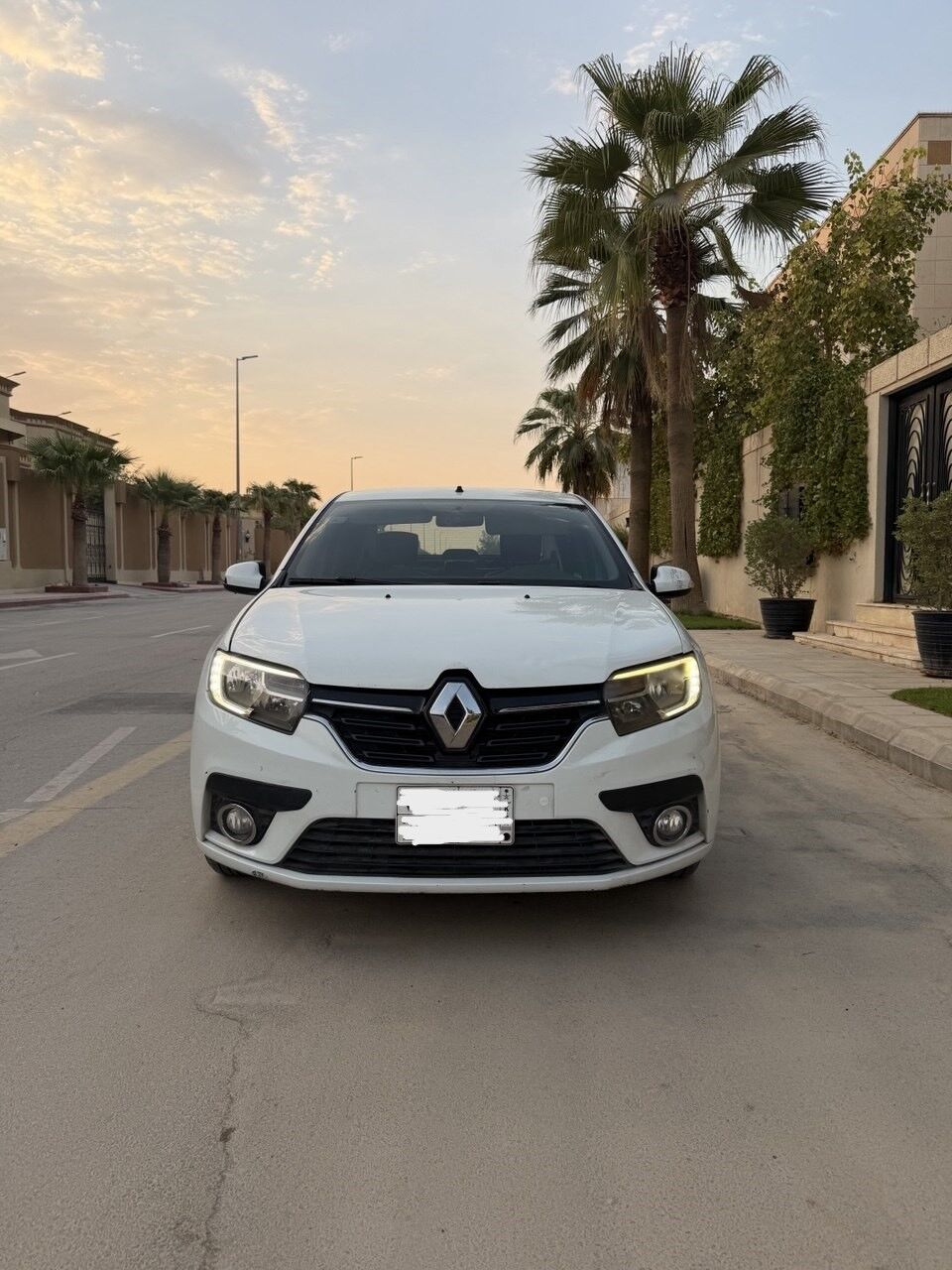 Riyadh, Vehicles, Cars & Trucks , SAR 24500,  Renault Symbol,  2019,  Automatic,  68 KM,    &ndash; First Owner &ndash; Original Agency Body