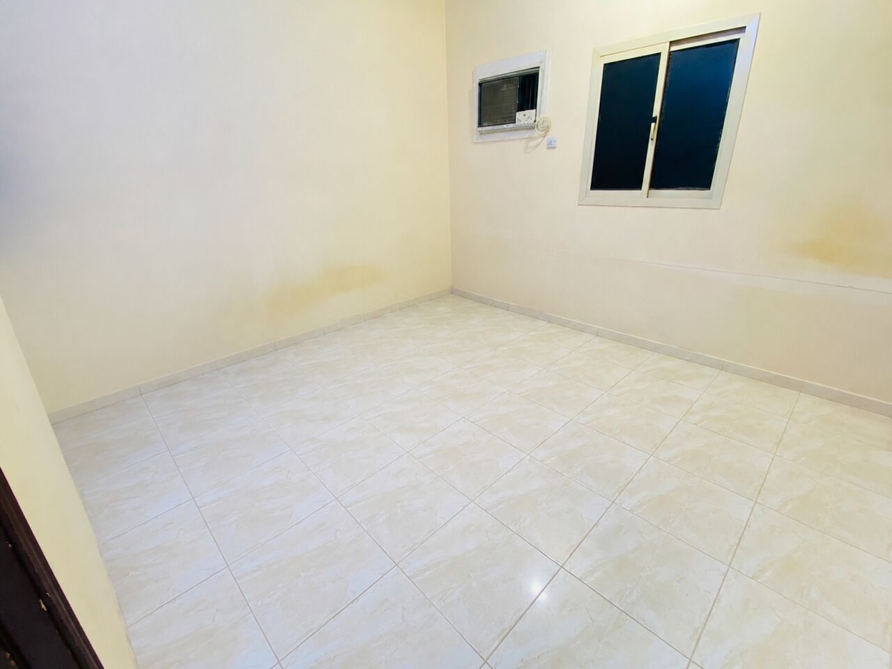 Al Wizarat, Bedspace For Rent, SAR 6250/month,  6250  For 6 Months Single Sharing Rom In 2 Room Appartment