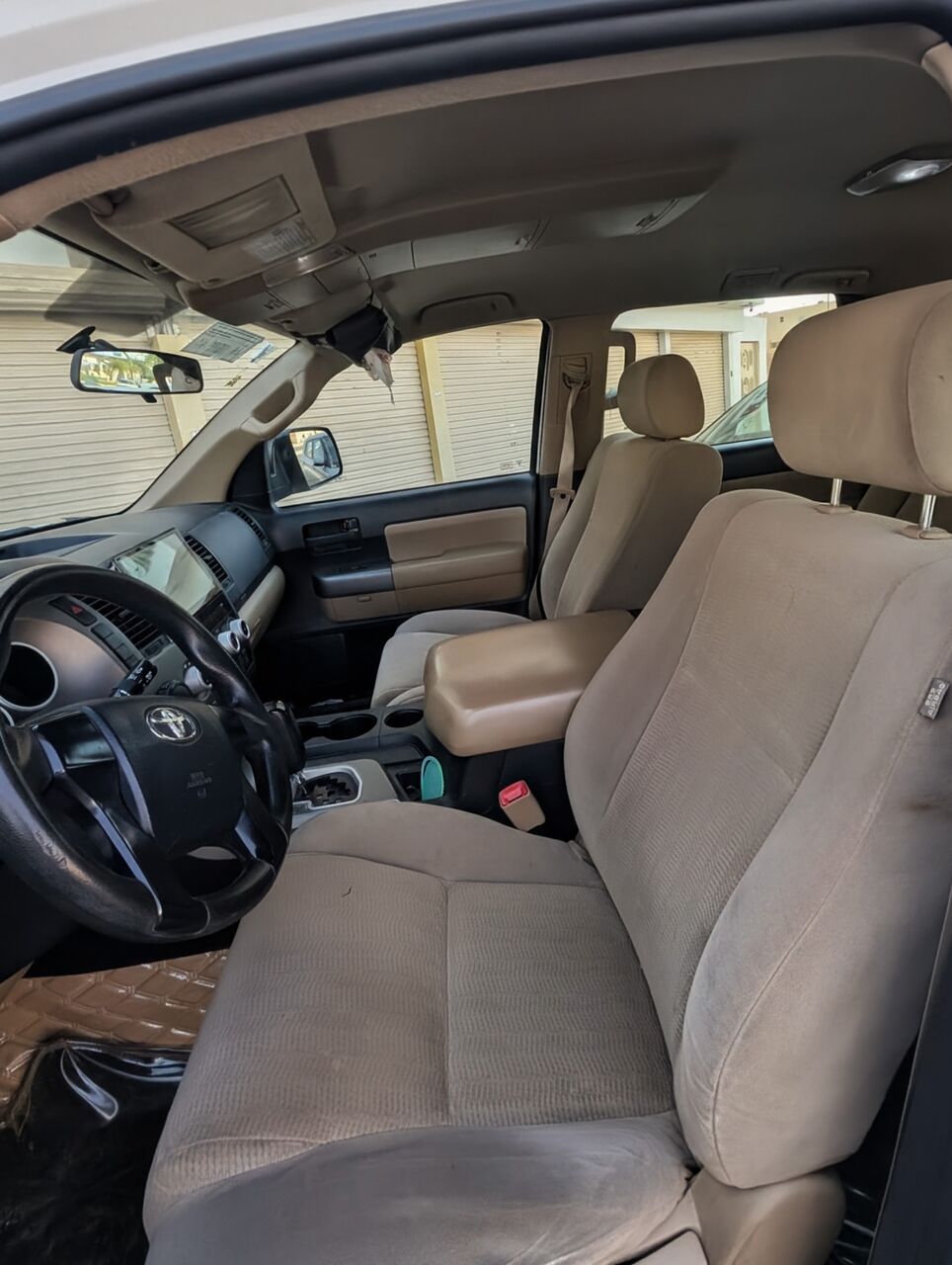 Al Malaz, Vehicles, Cars & Trucks , SAR 72500,  Toyota Sequoia,  2016,  Automatic,  200110 KM,  Sale: