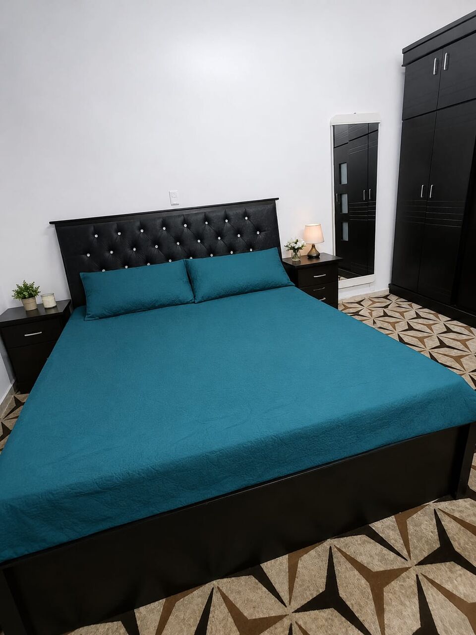 Khobar, Furniture, SAR 1000,  Selling A Complete Bed Set (King Size)