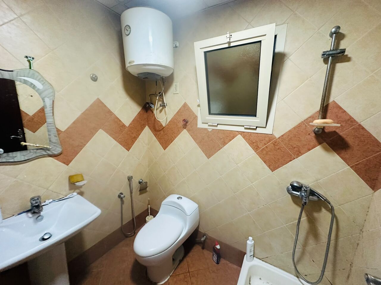 Jubail, Rooms for Rent, SAR 1300/month,  Furnished,  One Executive Bachelor Room
