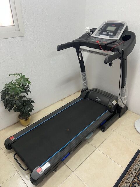Al Jubail Al Balad, Sporting Goods, SAR 1300,  Treadmill For Sale &ndash; Just Like New