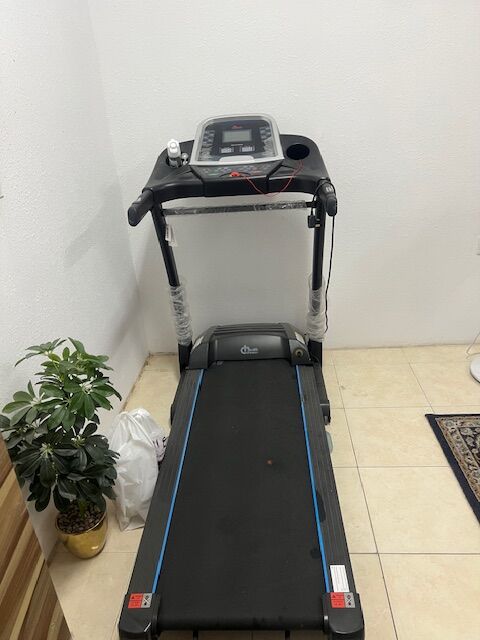 Al Jubail Al Balad, Sporting Goods, SAR 1300,  Treadmill For Sale &ndash; Just Like New