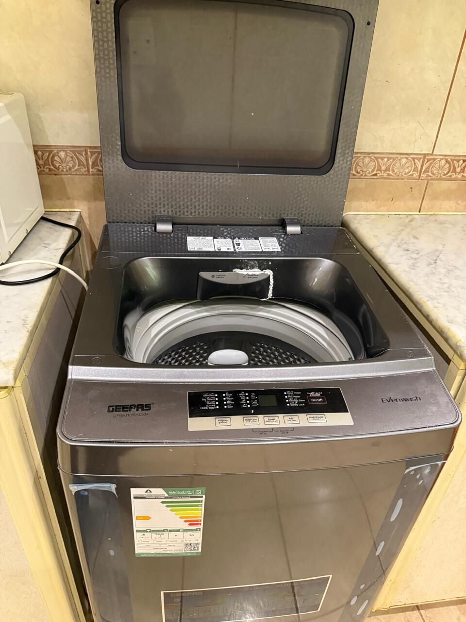 Jeddah, Electronics, SAR 850,  Fully Automatic Washing Machine- 9Kg - New Condition- Showroom Purchased