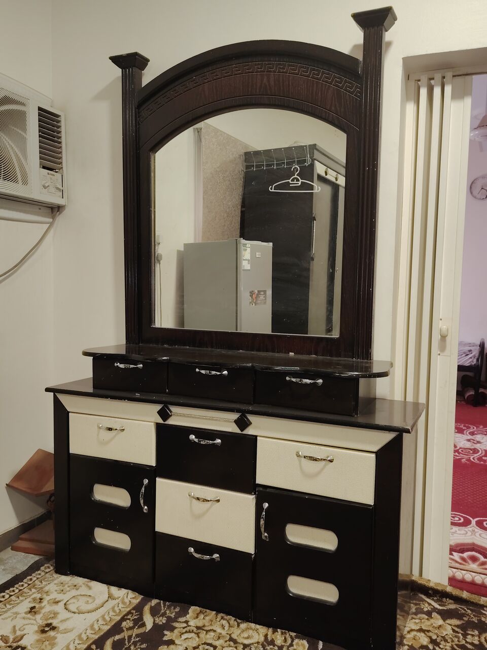 Al Aziziyah, Furniture, SAR 500,  Bed Set, Sofa And Computer