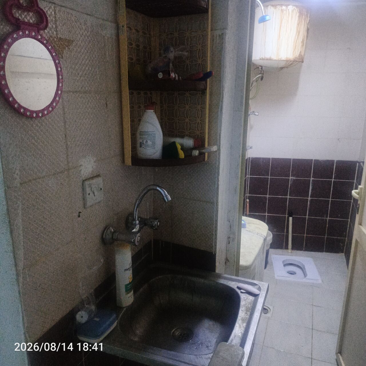 Al Batha, Bedspace For Rent, SAR 350/month,  Furnished,  Bed Space Available On Urgent Bases 350/month