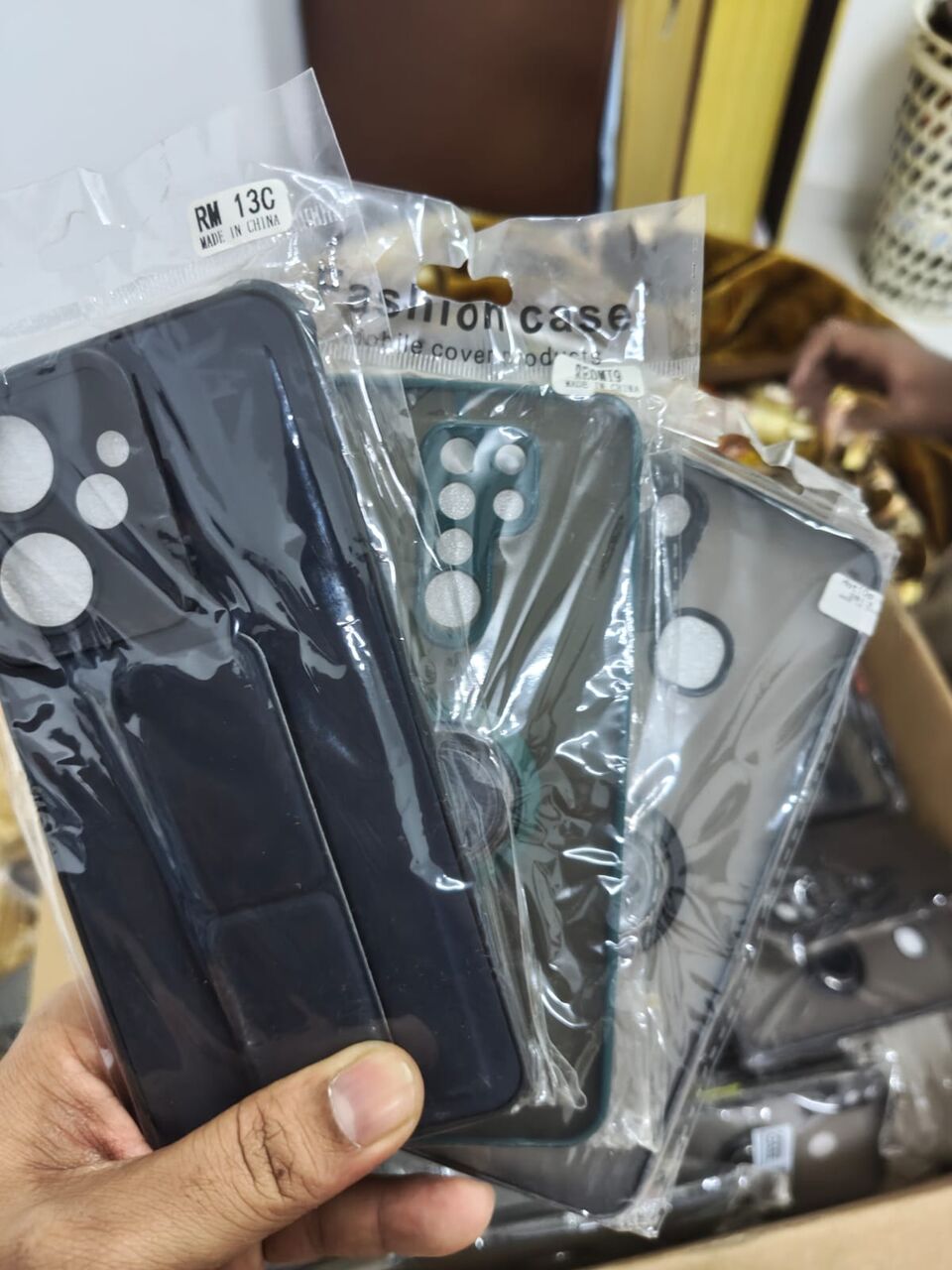 Riyadh, Mobile Phones, SAR 5,  Mobile Covers Mix Ip 11/12/13/14/15/16 Pro Pro Max Available Vivo Samsung Oppo