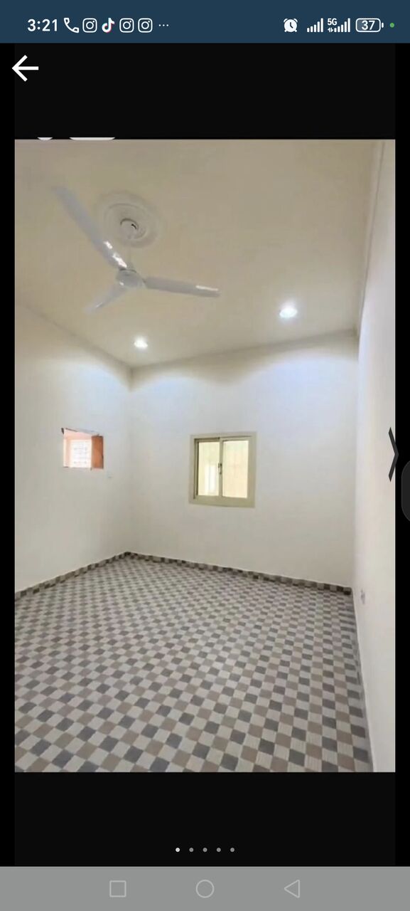 East Riffa, Apartments, Flats, Houses & Villas, BHD 180/month,  2 BR,  80 Sq. Meter,  Urgent Family Flat For Rent In East Riffa