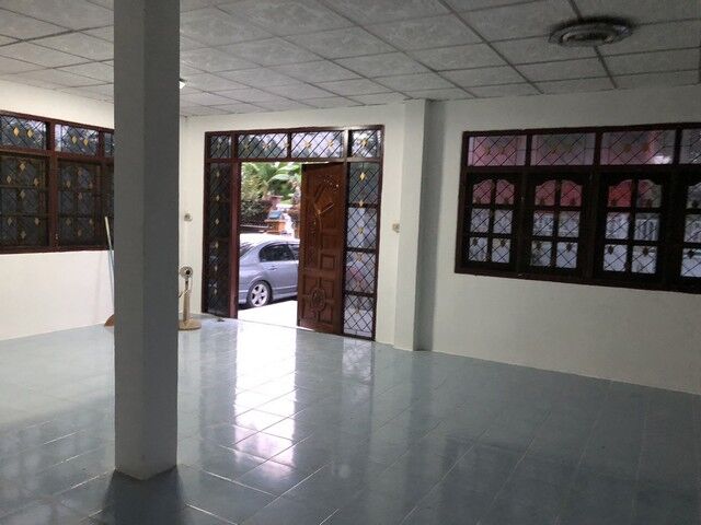 Bangkok, Real Estate For Sale, THB 3900000,  4 BR,  100 Sq. Feet,  Anyone Looking At What They Want Will Like This, Nonthaburi, Mixed-use, Prosperous Area