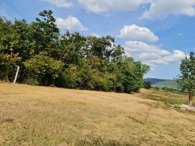 Bangkok, Real Estate For Sale, THB 280000,  6 BR,  49873 Sq. Feet,  Anyone Looking At What They Want Will Like This. Beautiful Land For Sale Next To The