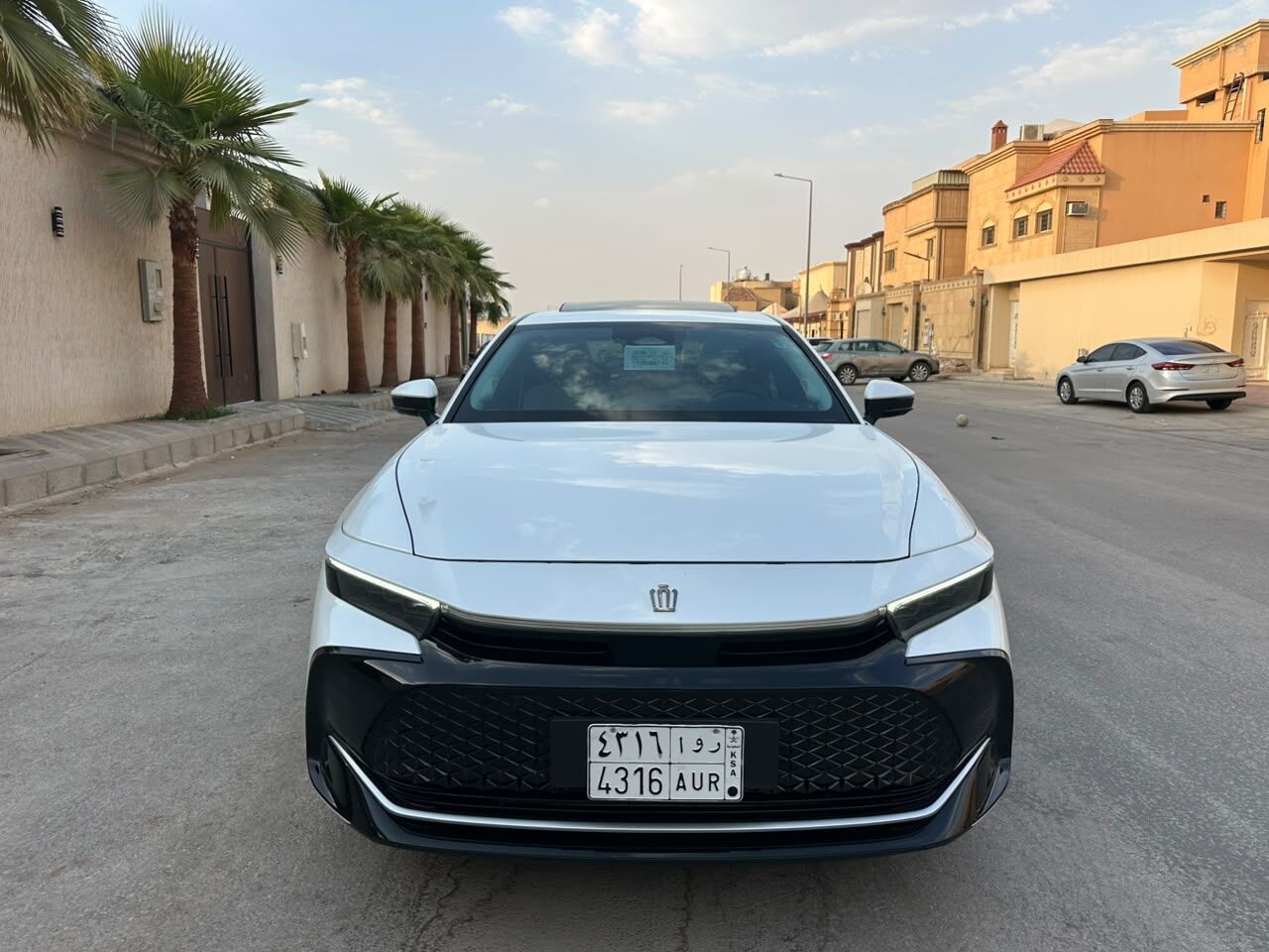 Riyadh, Vehicles, Cars & Trucks , SAR 130000,  Toyota Crown Hybrid,  2025,  Automatic,  36000 KM,    Fully Loaded With Sunroof N 2nd Owner Accident Free