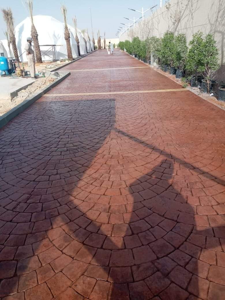 Irqah, Construction, Concrete Work