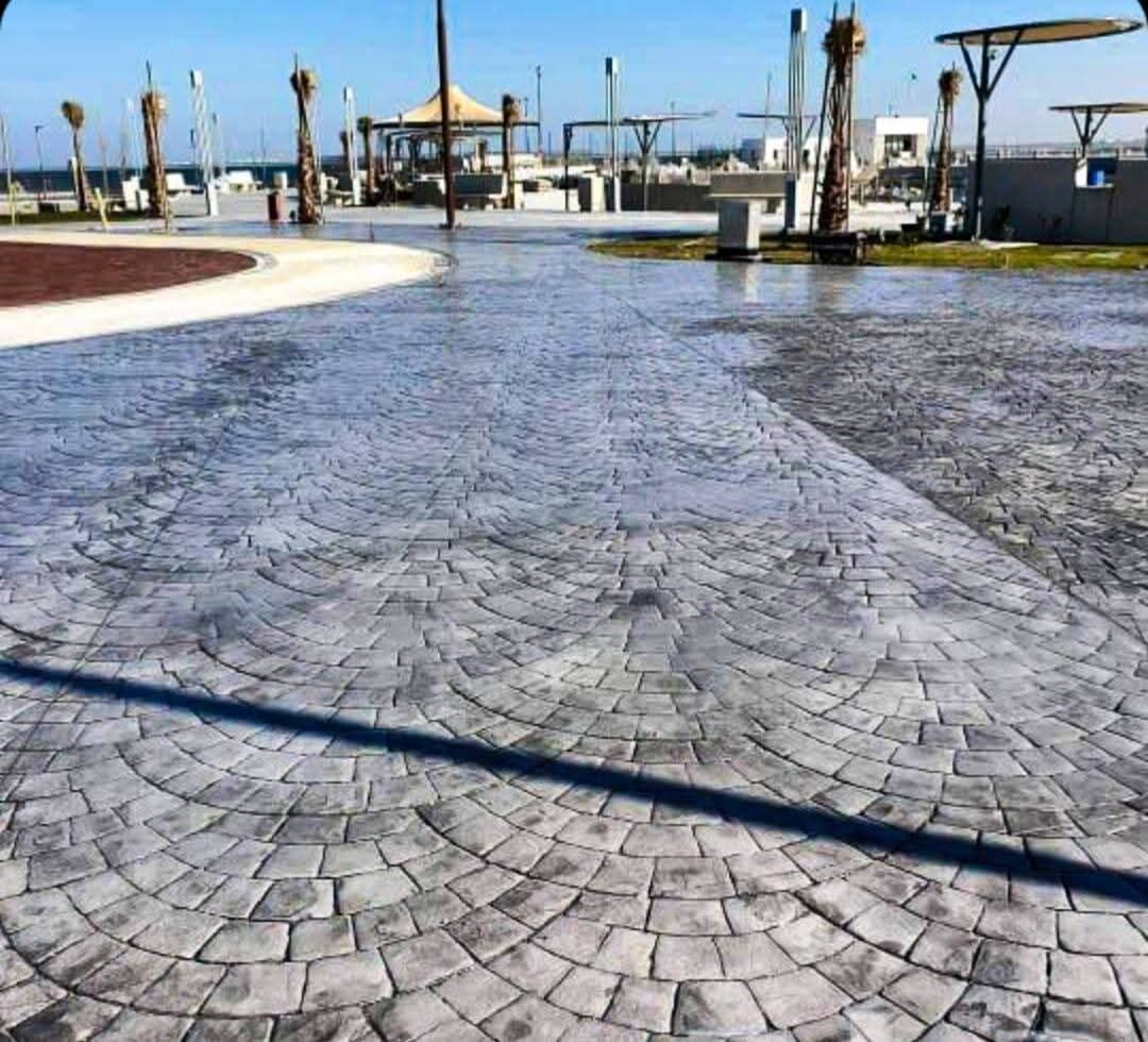 Irqah, Construction, Concrete Work