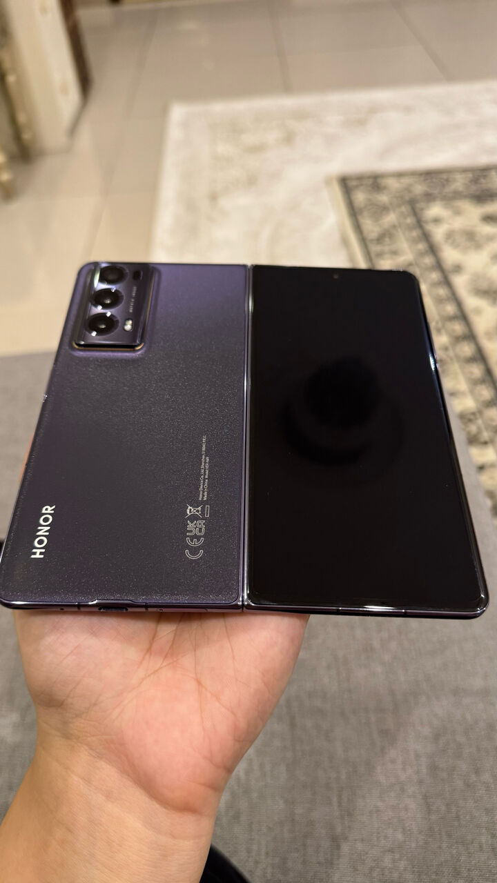 Jeddah, Electronics, SAR 2700,  HONOR Magic V2  Foldable Smartphone For Sale