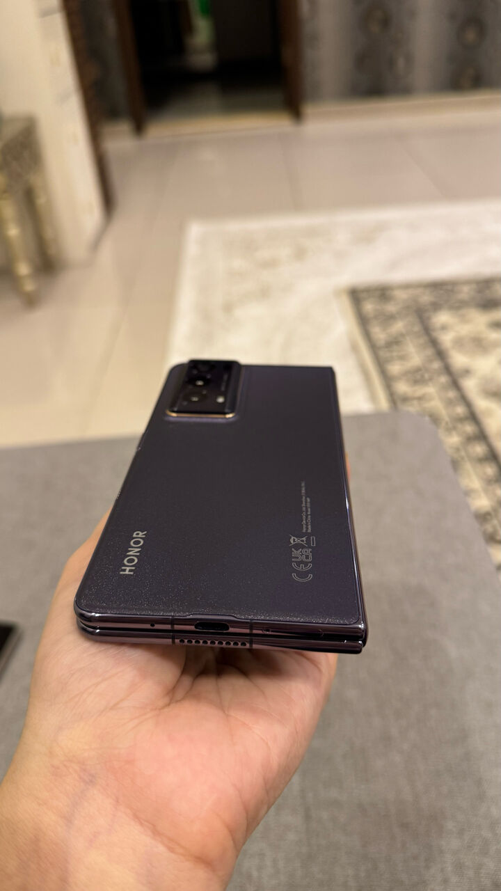 Jeddah, Electronics, SAR 2700,  HONOR Magic V2  Foldable Smartphone For Sale