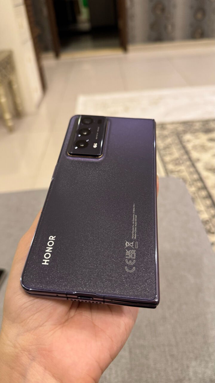 Jeddah, Electronics, SAR 2700,  HONOR Magic V2  Foldable Smartphone For Sale