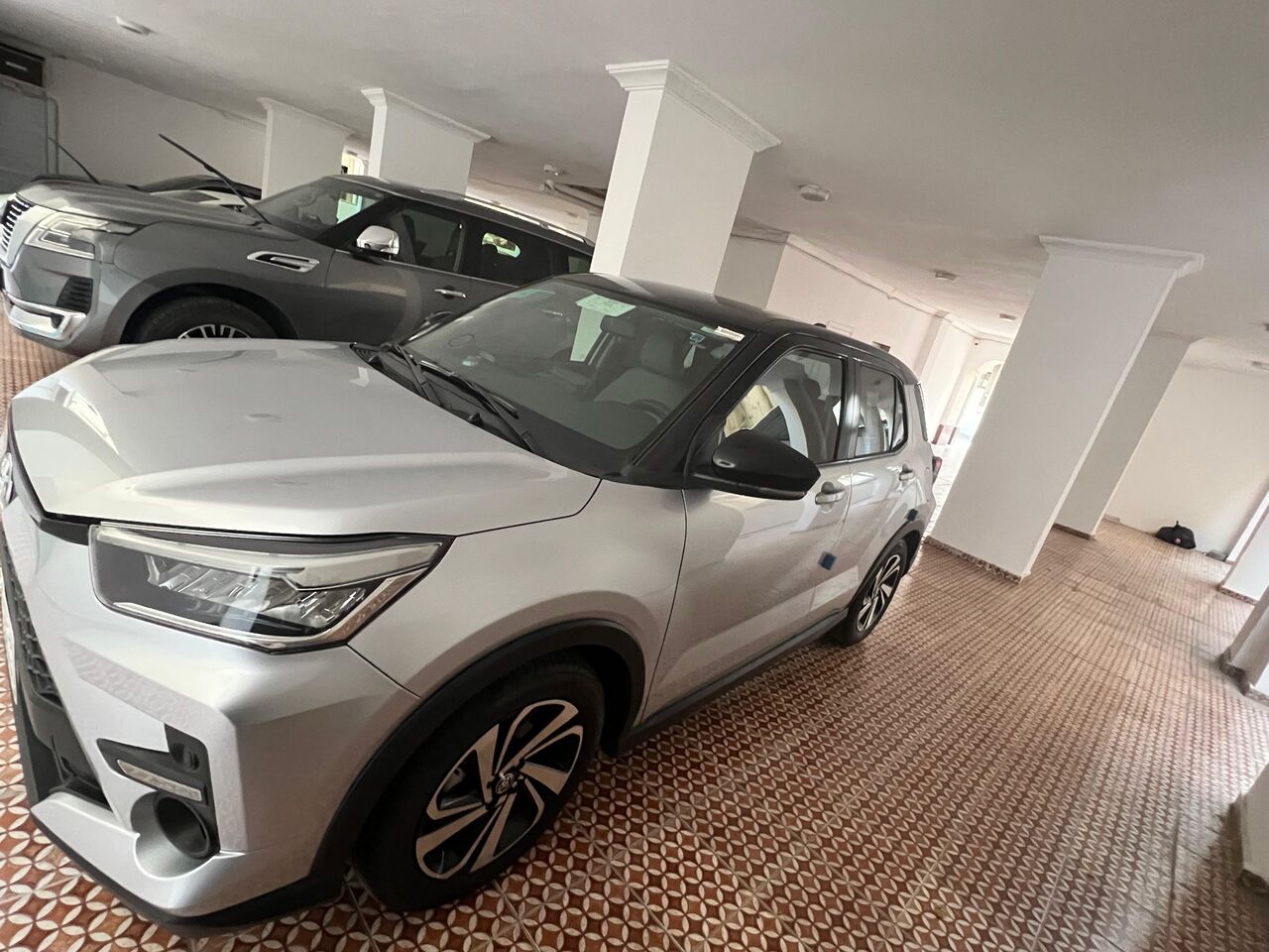 Al Safa, Vehicles, Cars & Trucks , SAR 67000,  Toyota Raize - Limited - Silver With Black Piano Roof - 2023 - ODO - 41K - First Owner,  2023,  Automatic,  41 KM,  Pristine Condition - Toyota Raize - First Owner - Limited - Less Driven