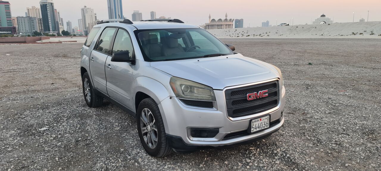Juffair, Vehicles, Cars & Trucks , BHD 1550,  Gmc Acadia,  2013,  Automatic,  200 KM,    Instalments Option Available Whatsap 37424348
