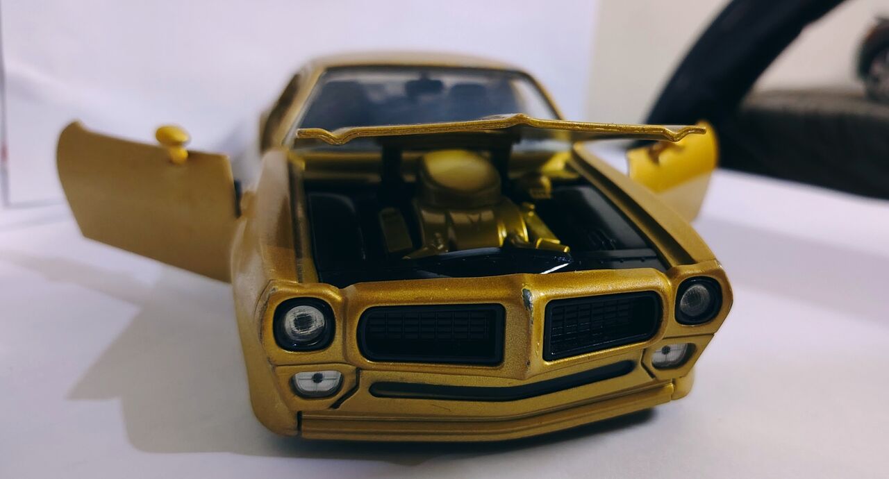 Hara, Toys & Games, SAR 200,  Title: 1:24 Scale 1970 Pontiac GTO Gold Edition Diecast Model Car