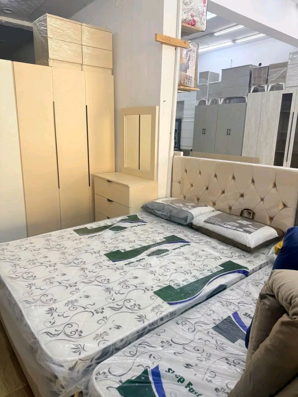 Jeddah, Furniture, SAR 5,  Premium Quality Best Bedroom With Quality Mattress Available