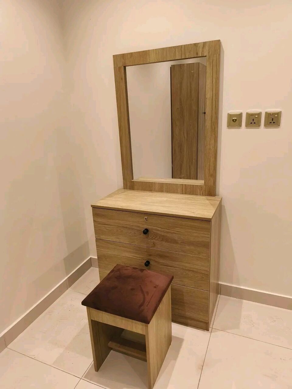 Jeddah, Furniture, SAR 1,  Brand New Stylish And Classic Dressing Table Available